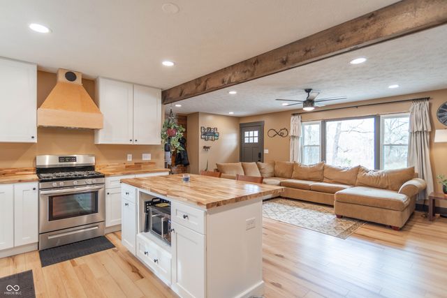 1651 Bill Smith Road, Martinsville, IN 46151