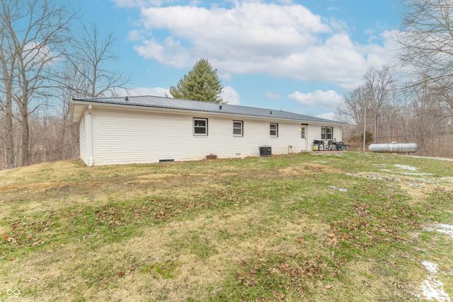 1651 Bill Smith Road, Martinsville, IN 46151