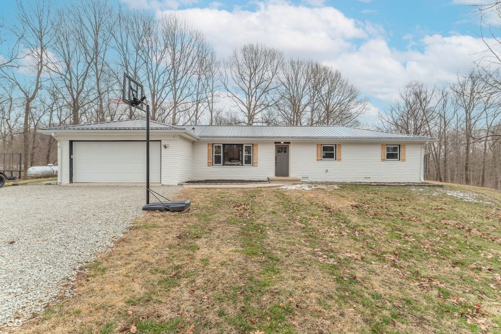 1651 Bill Smith Road, Martinsville, IN 46151