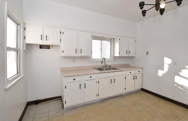 1701 Boyd AVENUE, Racine, WI 53405