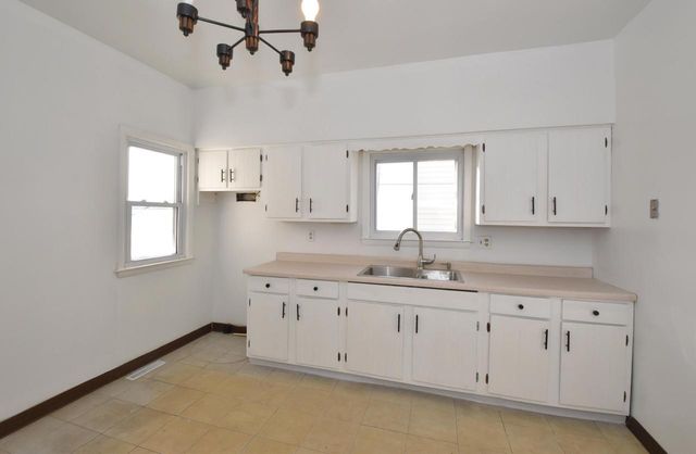 1701 Boyd AVENUE, Racine, WI 53405