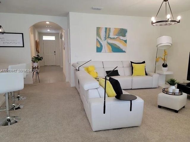5517 Amusement Ave, Fort Pierce, FL 34947