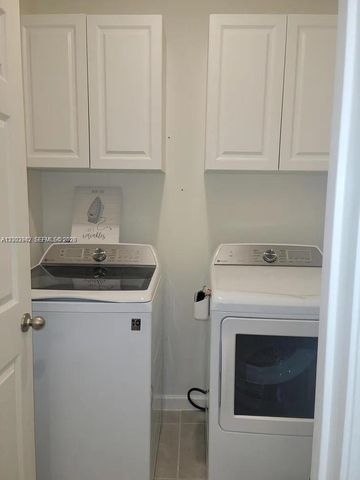 5517 Amusement Ave, Fort Pierce, FL 34947