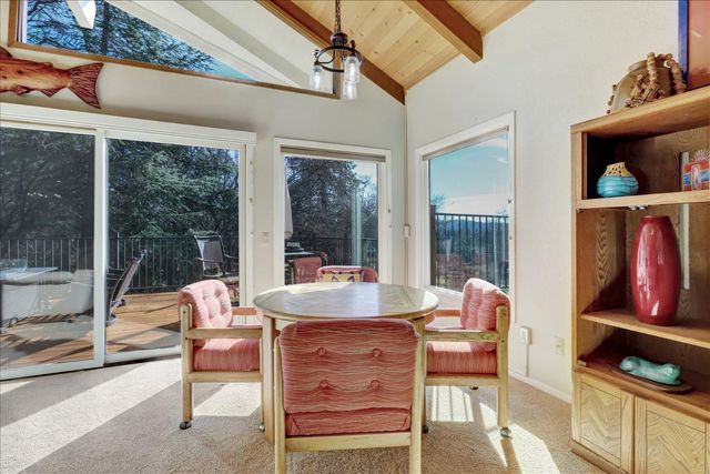 17789 Jayhawk Dr, Penn Valley, CA 95946