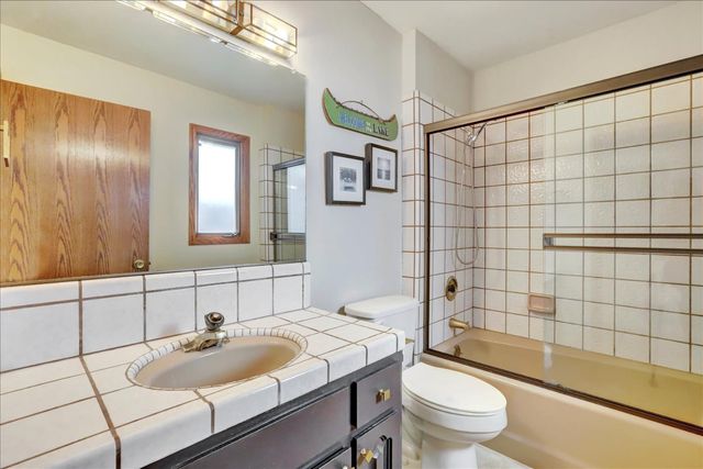 17789 Jayhawk Dr, Penn Valley, CA 95946