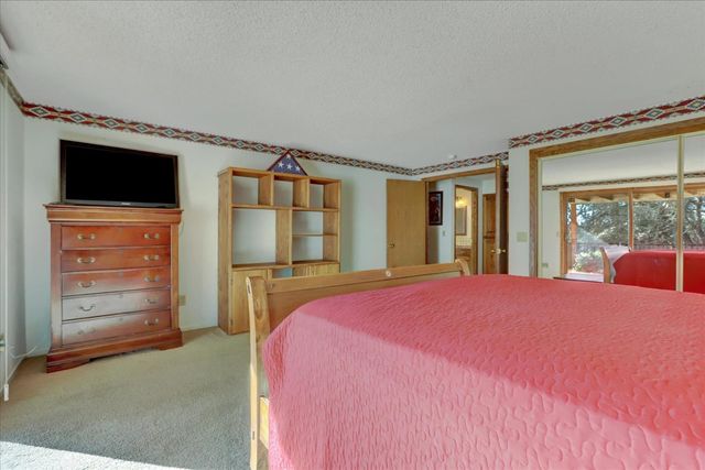 17789 Jayhawk Dr, Penn Valley, CA 95946