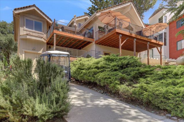 17789 Jayhawk Dr, Penn Valley, CA 95946