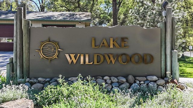 17789 Jayhawk Dr, Penn Valley, CA 95946