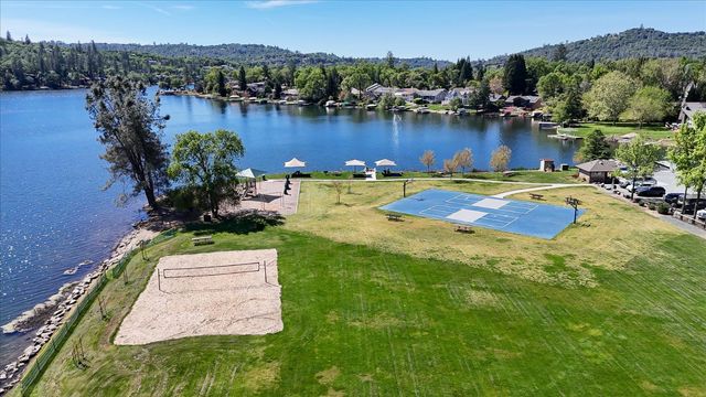 17789 Jayhawk Dr, Penn Valley, CA 95946
