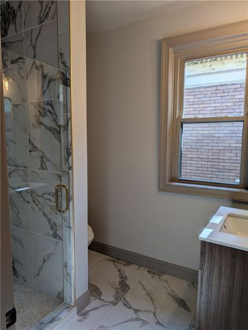 7121 Race St, Homewood Brushton, PA 15208