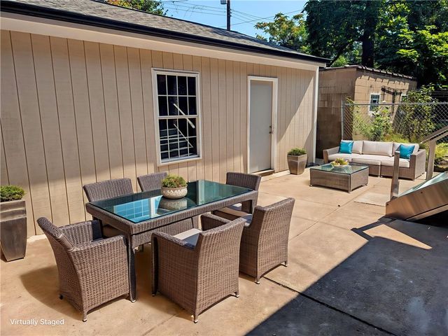 7121 Race St, Homewood Brushton, PA 15208