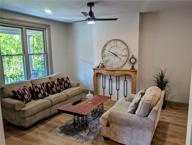 7121 Race St, Homewood Brushton, PA 15208