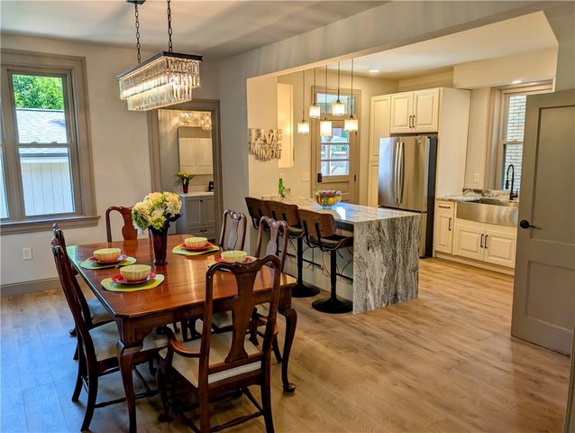 7121 Race St, Homewood Brushton, PA 15208