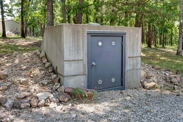 17868 Highway U, Hermitage, MO 65668