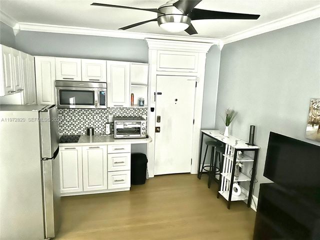 124 Mendoza Ave 2A, Coral Gables, FL 33134