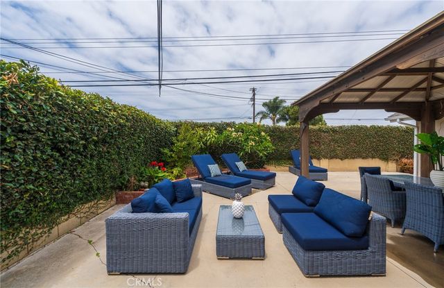 17661 Still Harbor, Huntington Beach, CA 92647