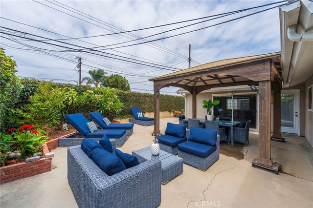 17661 Still Harbor, Huntington Beach, CA 92647