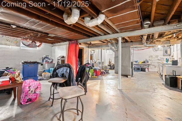 7705 Braile Street, Detroit, MI 48228