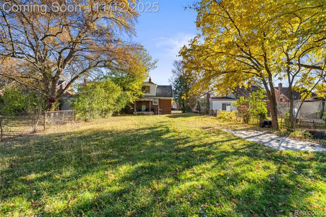 7705 Braile Street, Detroit, MI 48228