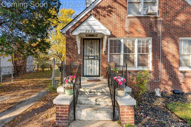 7705 Braile Street, Detroit, MI 48228