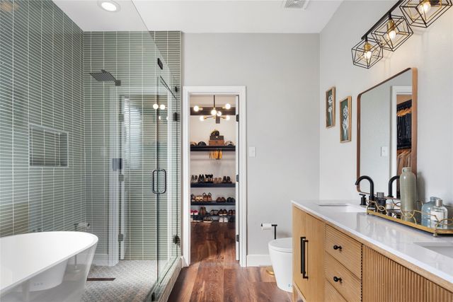 13713 Lost Spurs Road, Fort Worth, TX 76262