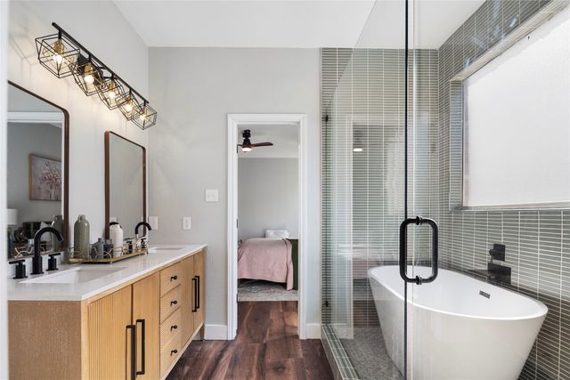 13713 Lost Spurs Road, Fort Worth, TX 76262