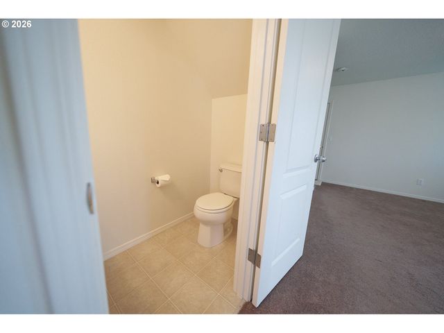 3317 Se 122ND Ave Se 9, Portland, OR 97236