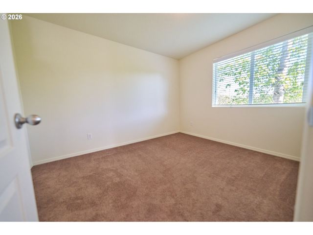 3317 Se 122ND Ave Se 9, Portland, OR 97236
