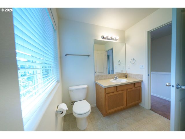 3317 Se 122ND Ave Se 9, Portland, OR 97236