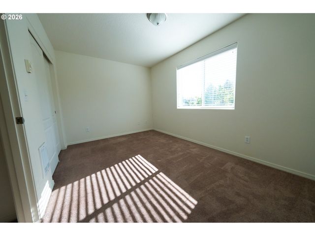 3317 Se 122ND Ave Se 9, Portland, OR 97236
