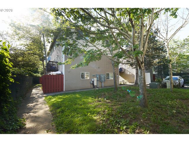 3317 Se 122ND Ave Se 9, Portland, OR 97236