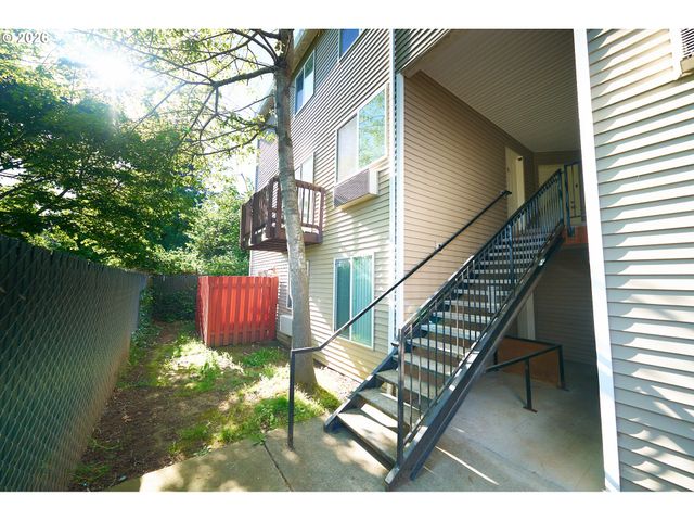 3317 Se 122ND Ave Se 9, Portland, OR 97236