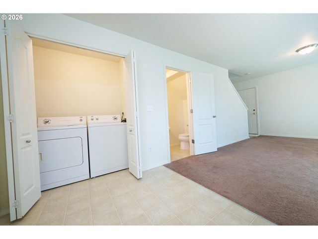 3317 Se 122ND Ave Se 9, Portland, OR 97236