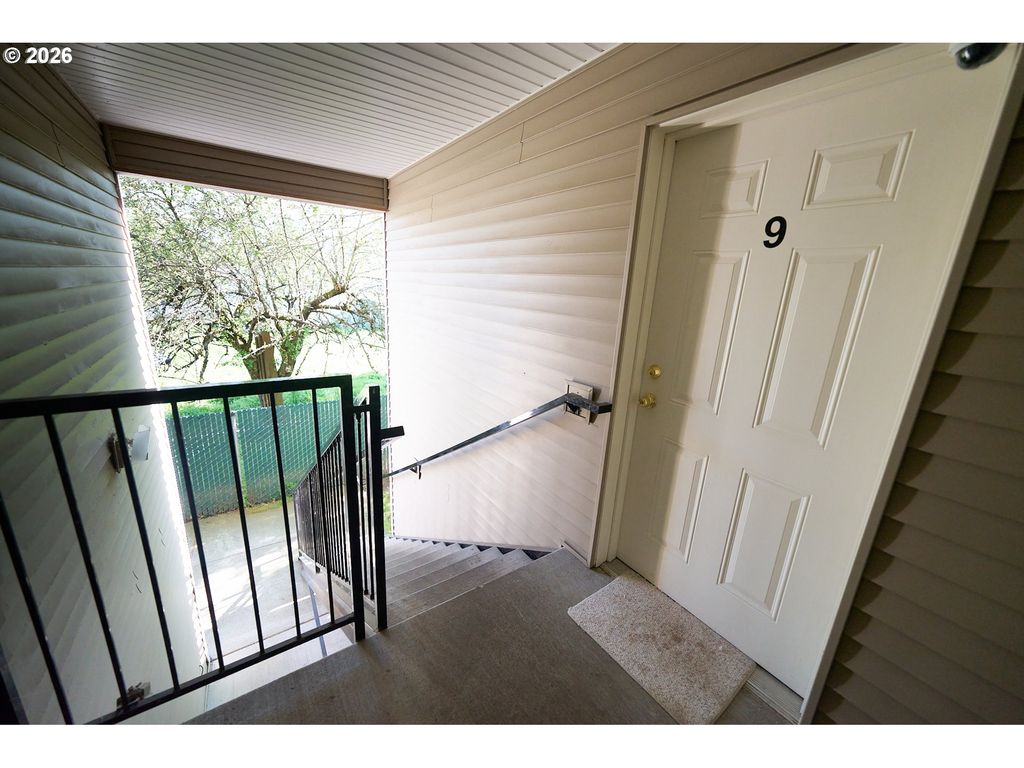 3317 Se 122ND Ave Se 9, Portland, OR 97236