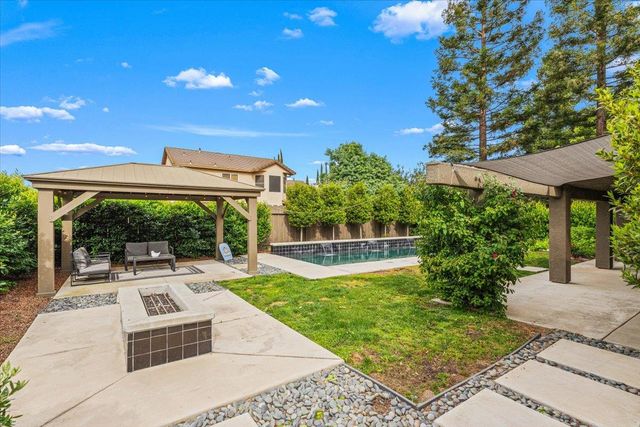 2485 Tigers Dr, Turlock, CA 95382
