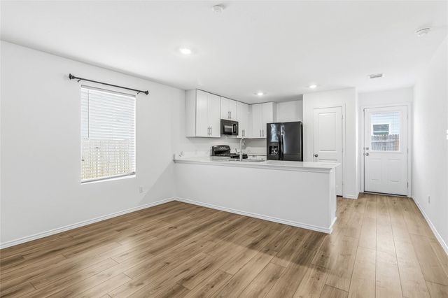 162 Agate Cliff DR, Maxwell, TX 78656