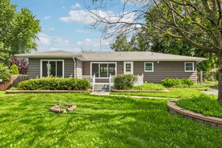 520 Woodlyn Drive, Aurora, IL 60505