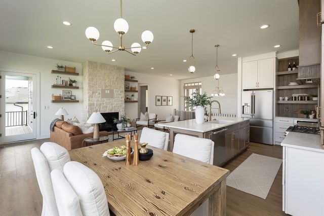 3927 Westgate Parkway, Clive, IA 50325