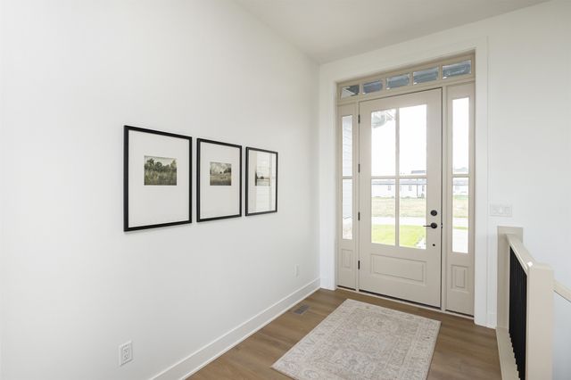 3927 Westgate Parkway, Clive, IA 50325