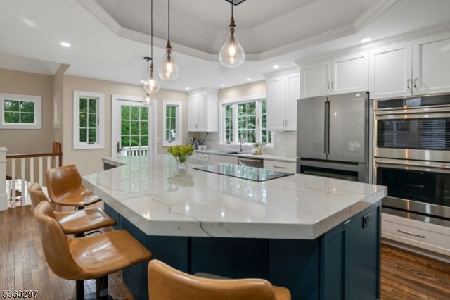 215 Kent Place Blvd, Summit City, NJ 07901