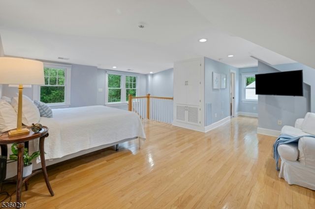 215 Kent Place Blvd, Summit City, NJ 07901