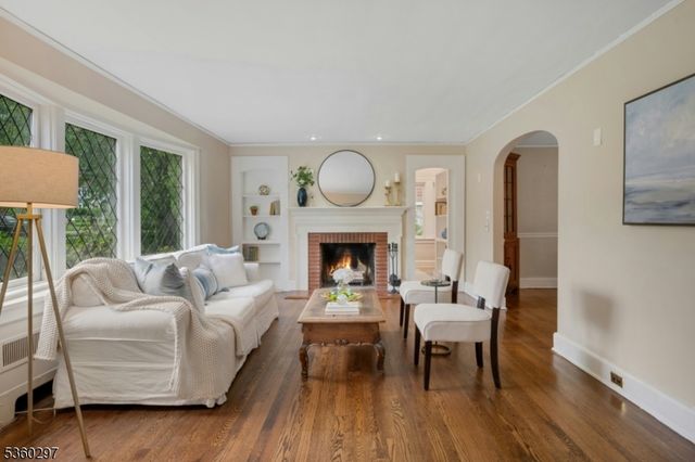 215 Kent Place Blvd, Summit City, NJ 07901