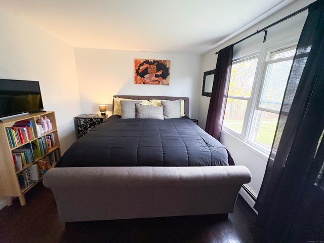 32 Karen Court b, Bridgeport, CT 06606