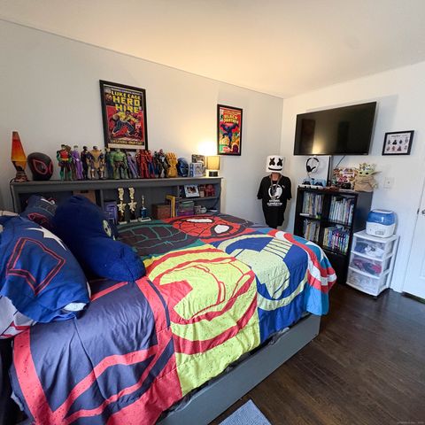 32 Karen Court b, Bridgeport, CT 06606