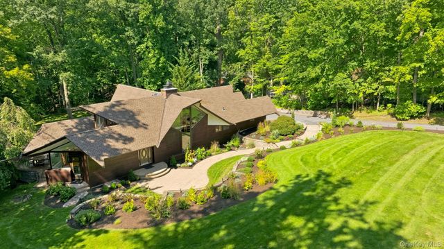 543 Scarborough Road, Briarcliff Manor, NY 10510