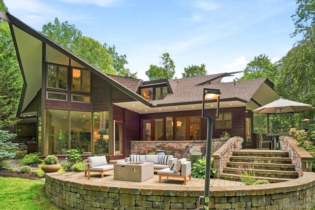 543 Scarborough Road, Briarcliff Manor, NY 10510