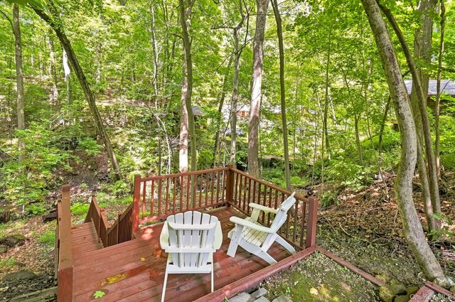543 Scarborough Road, Briarcliff Manor, NY 10510