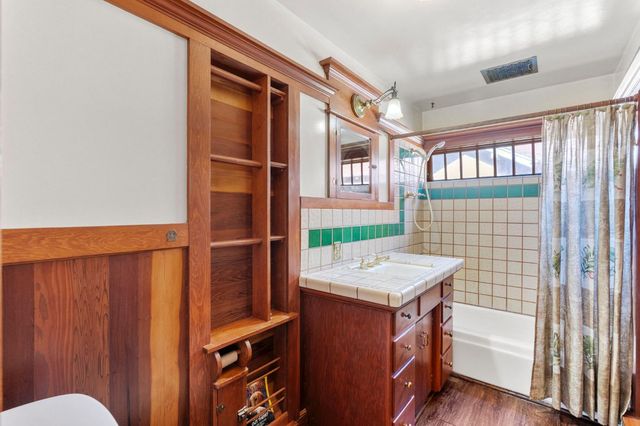 201 Poplar Ave, Modesto, CA 95354