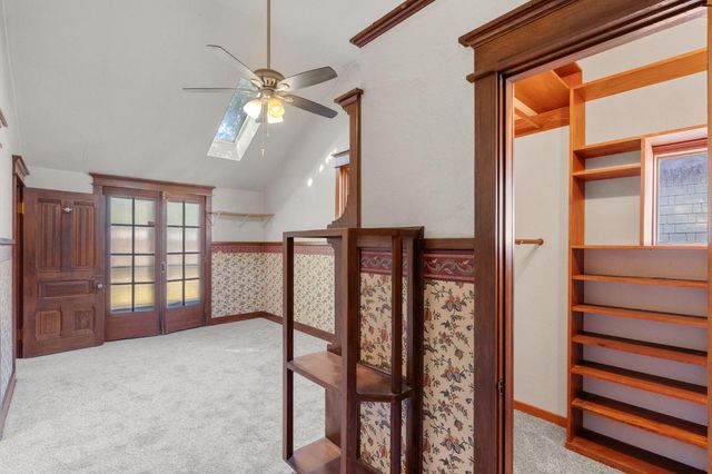 201 Poplar Ave, Modesto, CA 95354