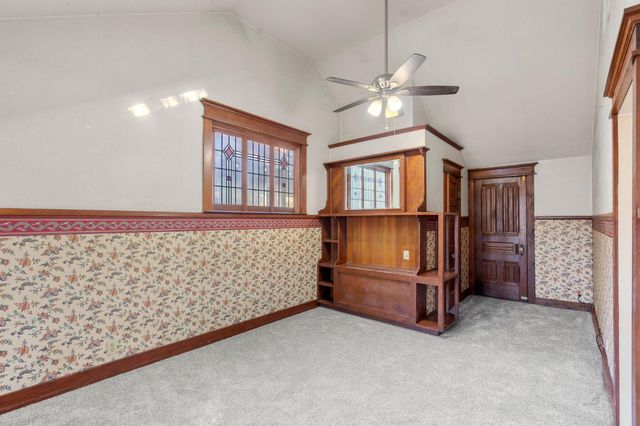 201 Poplar Ave, Modesto, CA 95354